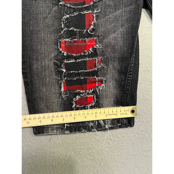 Evolution Mens Distressed Shorts Men Sz 36 Red Plaid Destroyed Patchwork Design - Picture 7 of 8